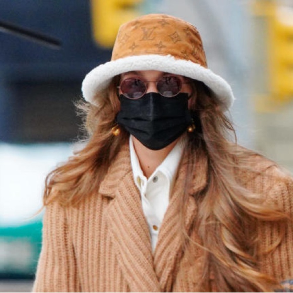 Louis Vuitton bucket hat - Picture 14 of 16
